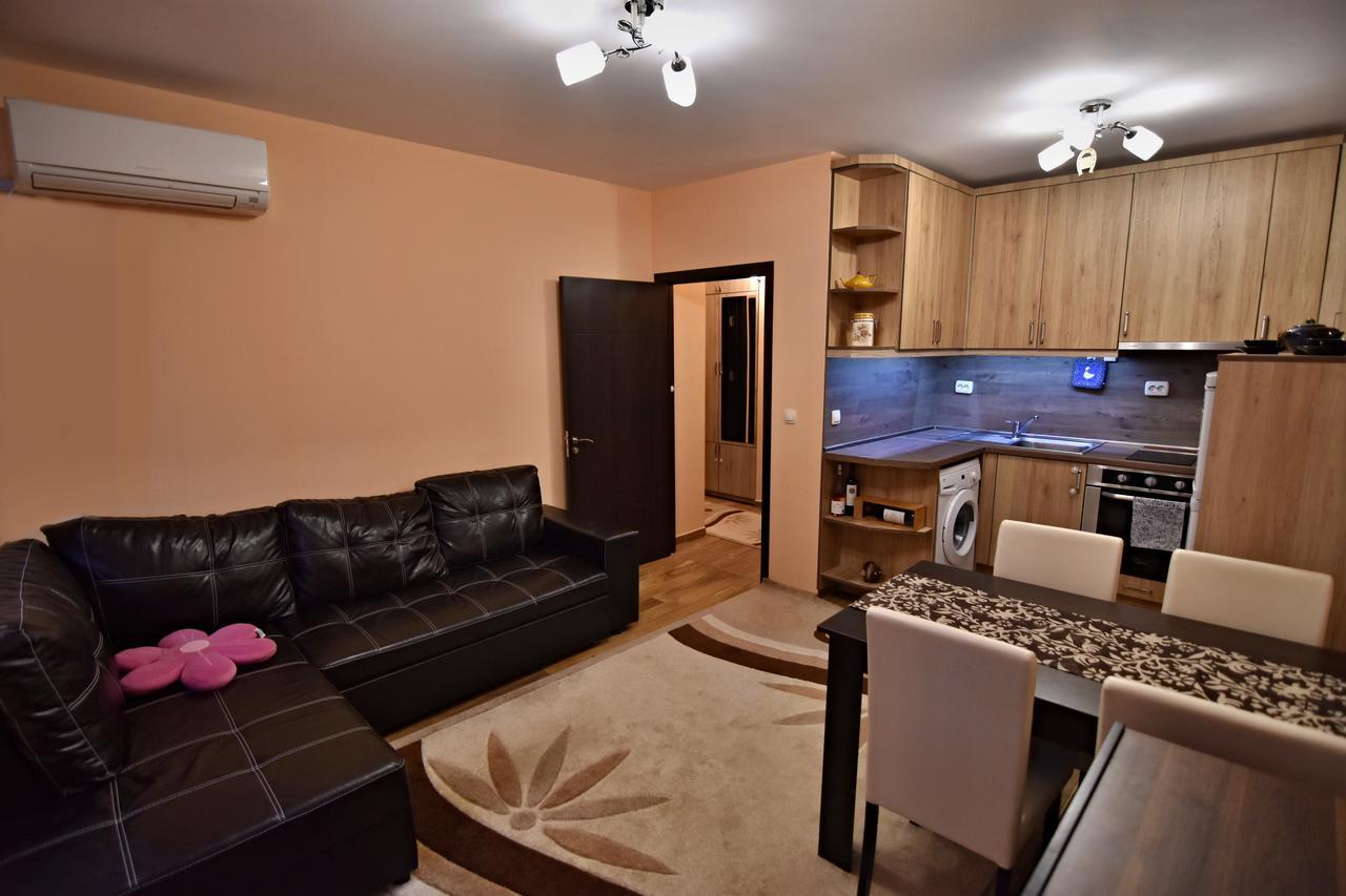 Borov Park 1 * Welingrad